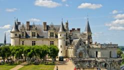 Замок Амбуаз, Франция: описание, интересные факты, отзывы и экскурсии Замок Амбуаз от основания до эпохи Возрождения